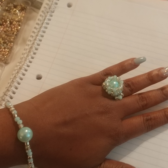 BRACELET & RING SET - Picture 3 of 4